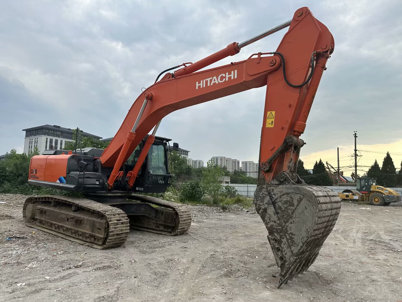 HITACHI ZX400LCH - Ερπυστριοφόρος εκσκαφέας: φωτογραφία 1 HITACHI ZX400LCH - Ερπυστριοφόρος εκσκαφέας: φωτογραφία 1