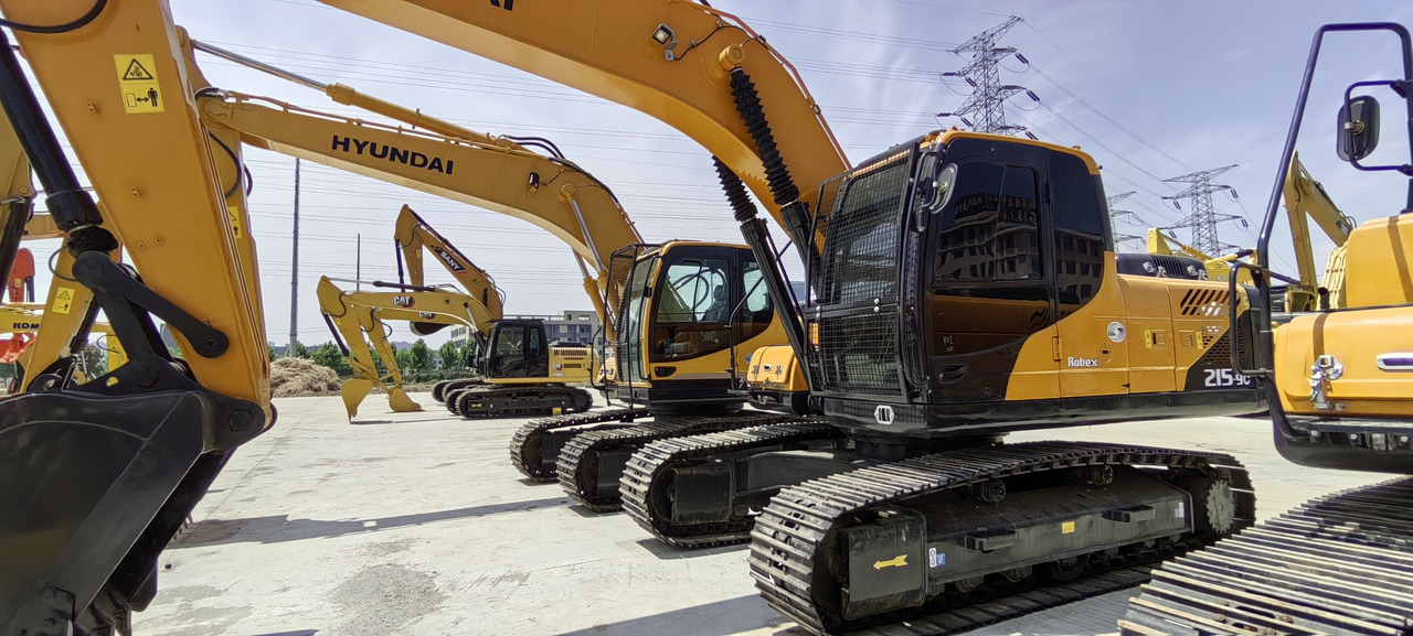 HYUNDAI R215-9T - Ερπυστριοφόρος εκσκαφέας: φωτογραφία 1 HYUNDAI R215-9T - Ερπυστριοφόρος εκσκαφέας: φωτογραφία 1