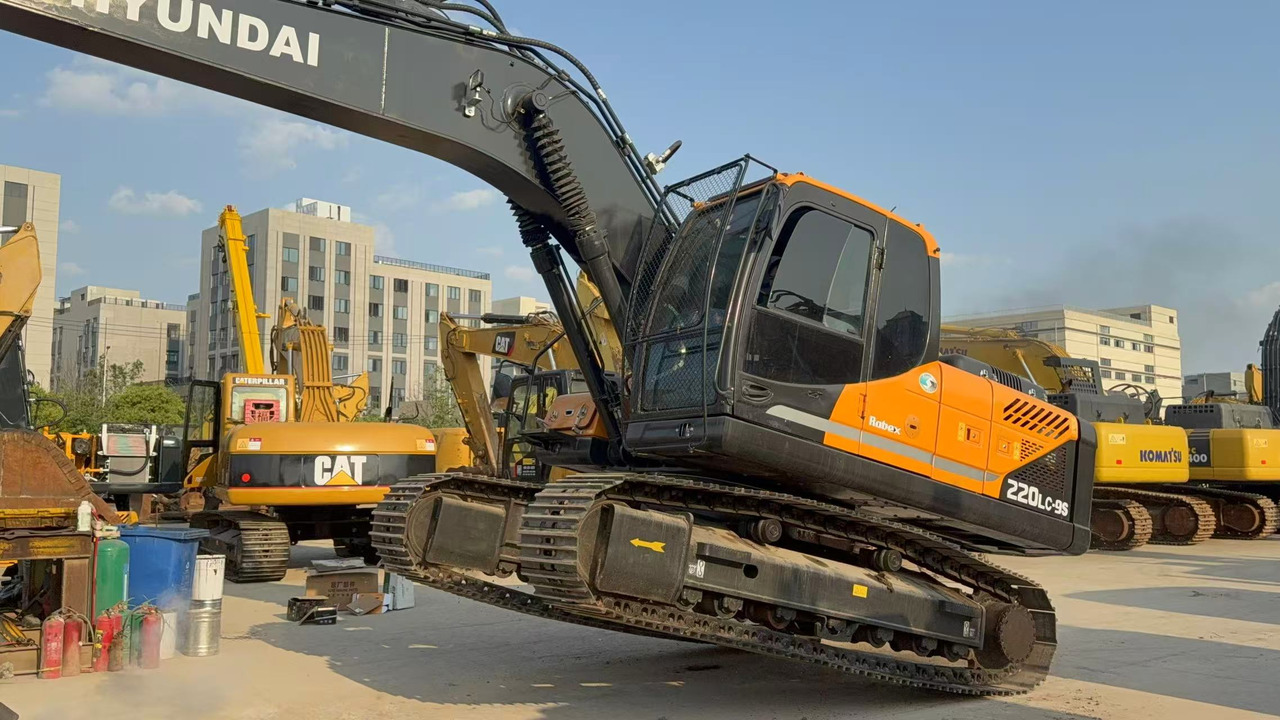 HYUNDAI R220LC-9S - Ερπυστριοφόρος εκσκαφέας: φωτογραφία 1 HYUNDAI R220LC-9S - Ερπυστριοφόρος εκσκαφέας: φωτογραφία 1