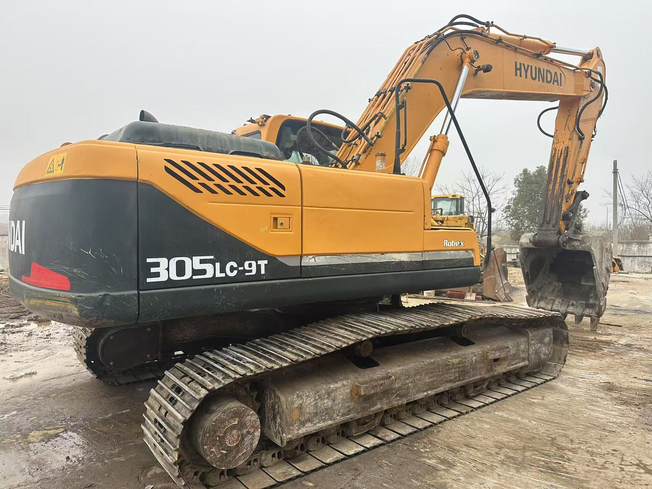 HYUNDAI R305LC-9T - Ερπυστριοφόρος εκσκαφέας: φωτογραφία 4 HYUNDAI R305LC-9T - Ερπυστριοφόρος εκσκαφέας: φωτογραφία 4