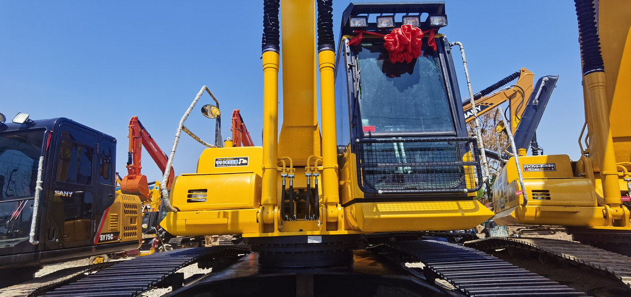KOMATSU PC240-8 - Ερπυστριοφόρος εκσκαφέας: φωτογραφία 2 KOMATSU PC240-8 - Ερπυστριοφόρος εκσκαφέας: φωτογραφία 2