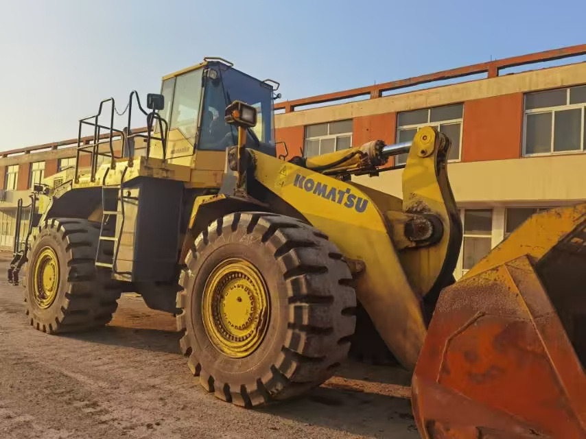 KOMATSU WA600-6 - Ελαστιχοφόρος φορτωτής: φωτογραφία 3 KOMATSU WA600-6 - Ελαστιχοφόρος φορτωτής: φωτογραφία 3