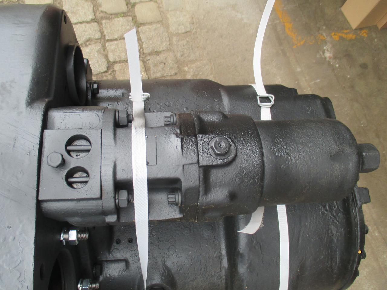 Skrzynia biegów Clark Hurth - Κιβώτιο ταχυτήτων για Κατασκευή μηχανήματα: φωτογραφία 4 Skrzynia biegów Clark Hurth - Κιβώτιο ταχυτήτων για Κατασκευή μηχανήματα: φωτογραφία 4