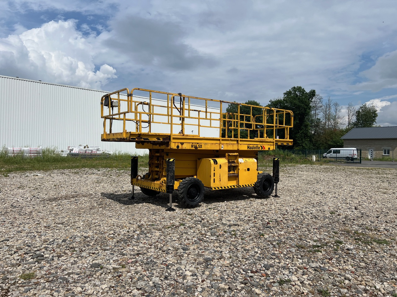HAULOTTE H15SX - Ψαλιδωτό ανυψωτικό: φωτογραφία 1 HAULOTTE H15SX - Ψαλιδωτό ανυψωτικό: φωτογραφία 1