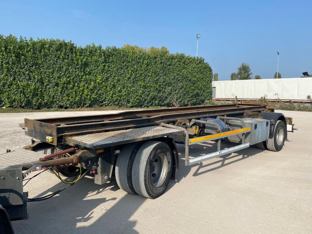 CARDI RIMORCHIO CARDI SCARRABILE PNEUMATICO - Ρυμούλκα γάντζος/ Αλυσιδάκι: φωτογραφία 3 CARDI RIMORCHIO CARDI SCARRABILE PNEUMATICO - Ρυμούλκα γάντζος/ Αλυσιδάκι: φωτογραφία 3