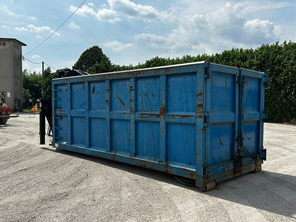 CONTAINER SCARRABILE USATO A CIELO APERTO CON GRU - Κοντέινερ τύπου γάντζου: φωτογραφία 3 CONTAINER SCARRABILE USATO A CIELO APERTO CON GRU - Κοντέινερ τύπου γάντζου: φωτογραφία 3