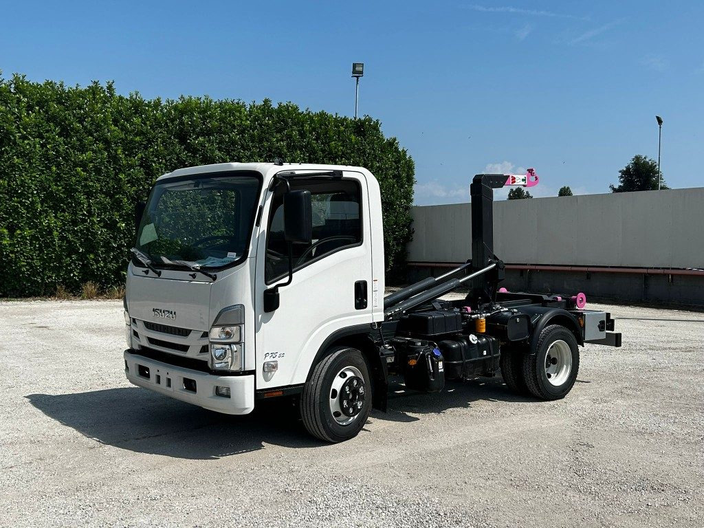 ISUZU P75 NUOVO SCARRABILE - Φορτηγό φόρτωσης γάντζου: φωτογραφία 1 ISUZU P75 NUOVO SCARRABILE - Φορτηγό φόρτωσης γάντζου: φωτογραφία 1
