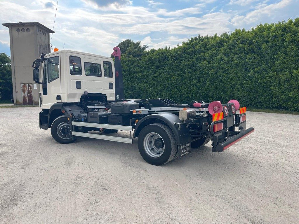 IVECO EUROCARGO 120E22 SCARRABILE - Φορτηγό φόρτωσης γάντζου: φωτογραφία 3 IVECO EUROCARGO 120E22 SCARRABILE - Φορτηγό φόρτωσης γάντζου: φωτογραφία 3