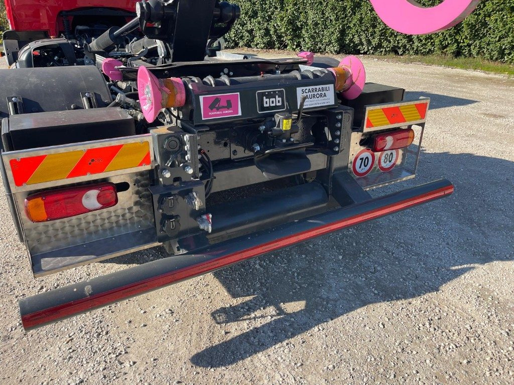 Φορτηγό φόρτωσης γάντζου IVECO EUROCARGO 160E SCARRABILE: φωτογραφία 13 Φορτηγό φόρτωσης γάντζου IVECO EUROCARGO 160E SCARRABILE: φωτογραφία 13