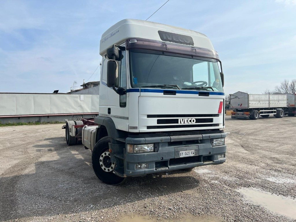 IVECO EUROTECH 190E38 A TELAIO - Φορτηγό σασί: φωτογραφία 3 IVECO EUROTECH 190E38 A TELAIO - Φορτηγό σασί: φωτογραφία 3