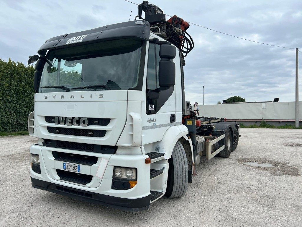 IVECO STRALIS 260E45 SCARRABILE - Φορτηγό φόρτωσης γάντζου: φωτογραφία 1 IVECO STRALIS 260E45 SCARRABILE - Φορτηγό φόρτωσης γάντζου: φωτογραφία 1