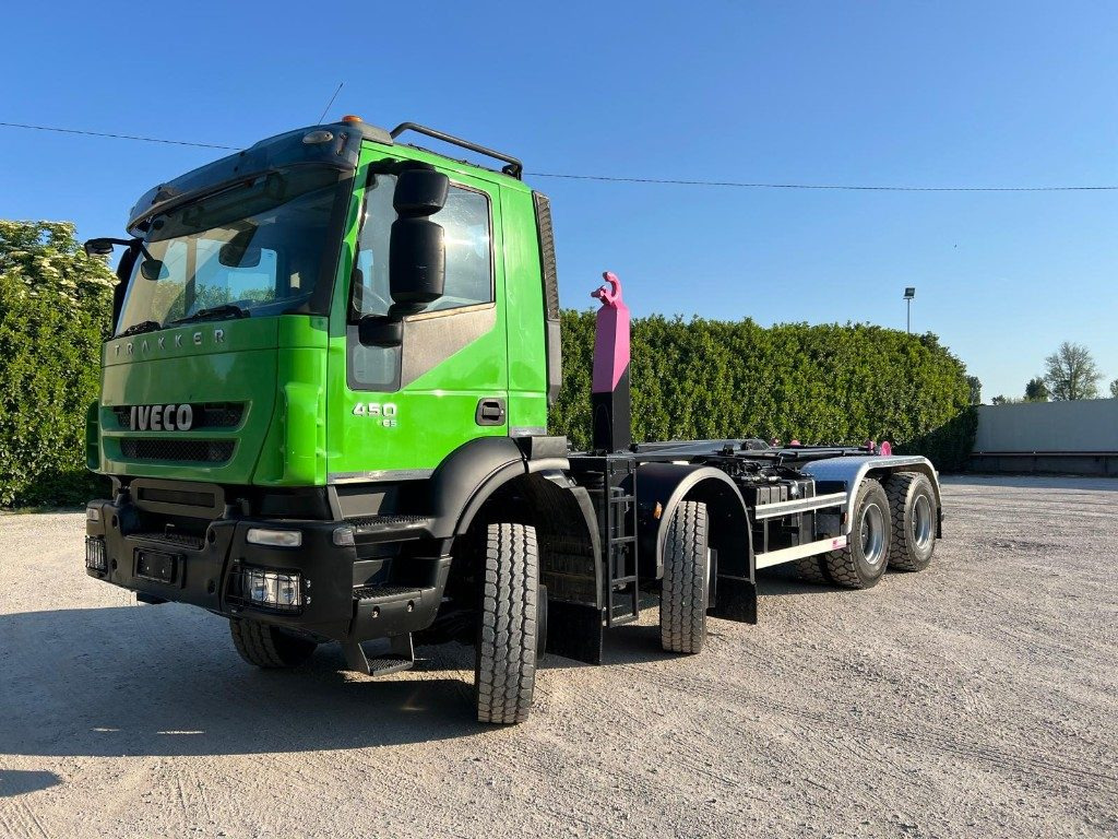 IVECO TRAKKER 450 SCARRABILE - Φορτηγό φόρτωσης γάντζου: φωτογραφία 1 IVECO TRAKKER 450 SCARRABILE - Φορτηγό φόρτωσης γάντζου: φωτογραφία 1