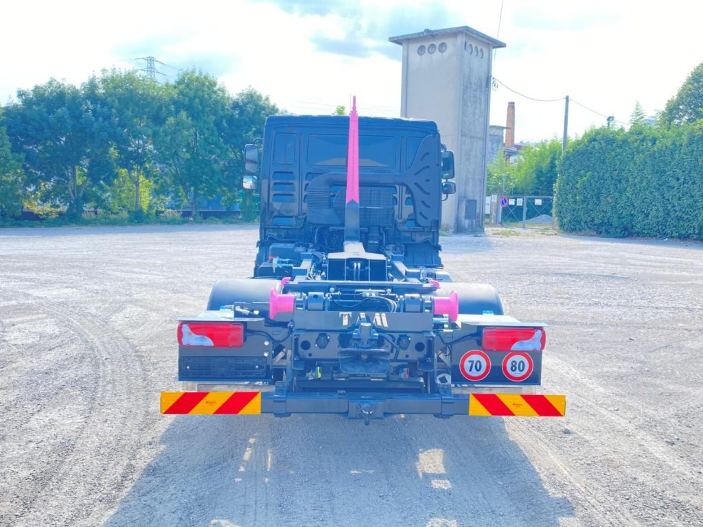 Φορτηγό φόρτωσης γάντζου MAN TGL 12.220 CON SCARRABILE NUOVO: φωτογραφία 9 Φορτηγό φόρτωσης γάντζου MAN TGL 12.220 CON SCARRABILE NUOVO: φωτογραφία 9