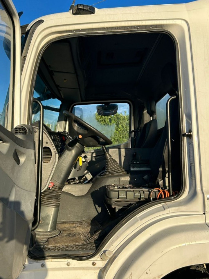 MERCEDES-BENZ MERCEDES 2533 SCARRABILE - Φορτηγό φόρτωσης γάντζου: φωτογραφία 5 MERCEDES-BENZ MERCEDES 2533 SCARRABILE - Φορτηγό φόρτωσης γάντζου: φωτογραφία 5