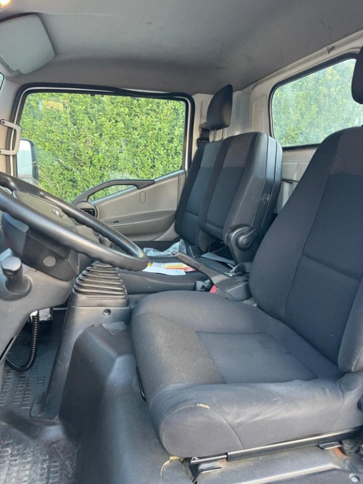 NISSAN NT400 SCARRABILE PATENTE B - Φορτηγό φόρτωσης γάντζου: φωτογραφία 5 NISSAN NT400 SCARRABILE PATENTE B - Φορτηγό φόρτωσης γάντζου: φωτογραφία 5