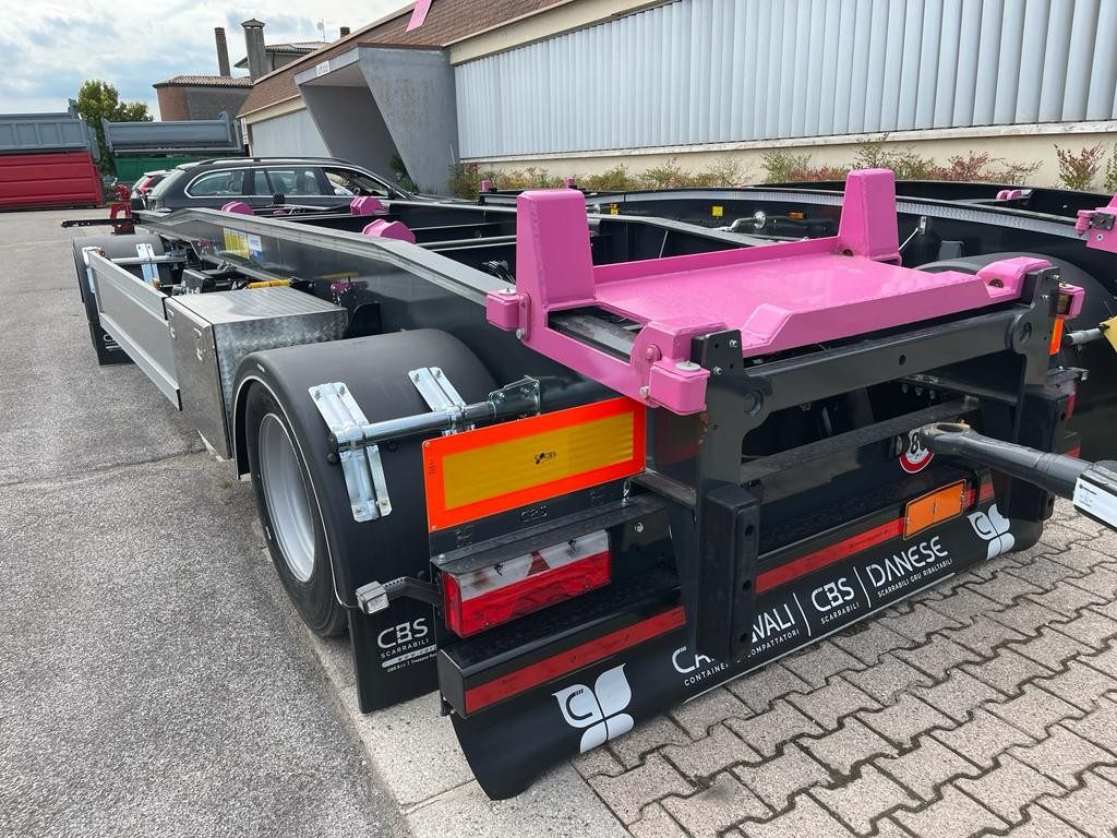 RIMORCHIO CBS NUOVO SCARRABILE - Ρυμούλκα γάντζος/ Αλυσιδάκι: φωτογραφία 1 RIMORCHIO CBS NUOVO SCARRABILE - Ρυμούλκα γάντζος/ Αλυσιδάκι: φωτογραφία 1