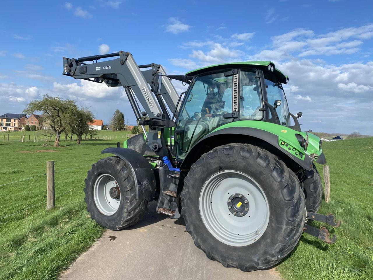 Deutz-Fahr 6150.4 Agrotron TTV - Τρακτέρ: φωτογραφία 4 Deutz-Fahr 6150.4 Agrotron TTV - Τρακτέρ: φωτογραφία 4
