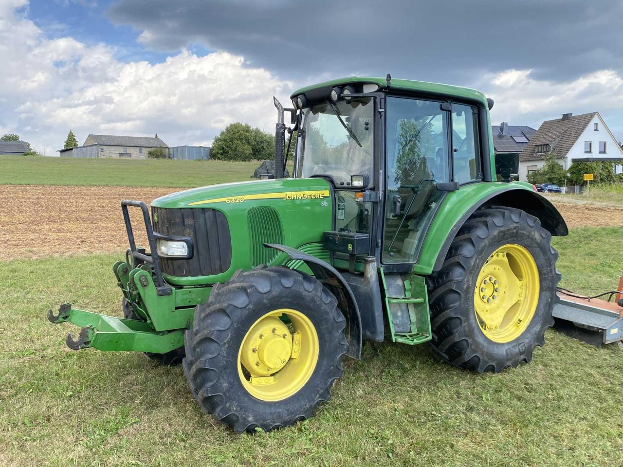 John Deere 6320 Premium - Τρακτέρ: φωτογραφία 2 John Deere 6320 Premium - Τρακτέρ: φωτογραφία 2