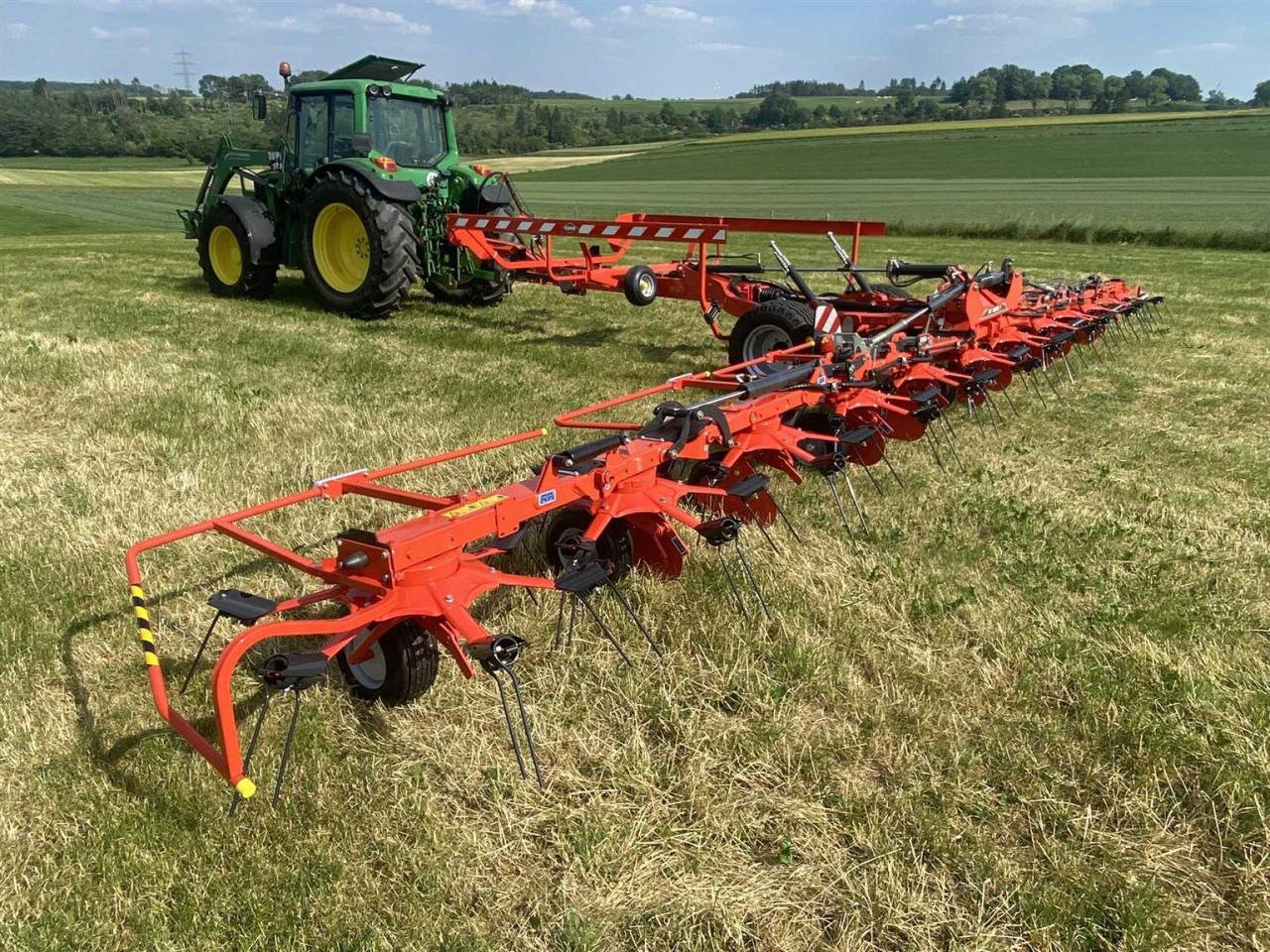 Kuhn GF13003T - Χορτοσυλλέκτης: φωτογραφία 3 Kuhn GF13003T - Χορτοσυλλέκτης: φωτογραφία 3