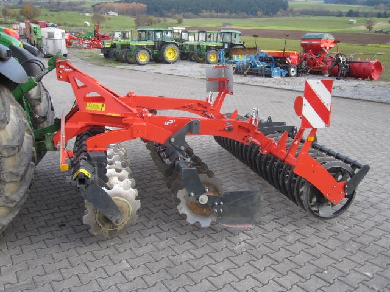 Kuhn Optimer+ 303 - Δισκοσβάρνα: φωτογραφία 2 Kuhn Optimer+ 303 - Δισκοσβάρνα: φωτογραφία 2