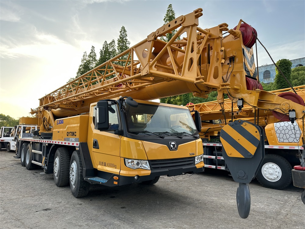 XCMG qy70kc xct75 qy75kc 70ton 75 ton 80 ton 85 ton 90 ton 100 ton 110 ton 130 ton truck crane - Τηλεσκοπικός γερανός: φωτογραφία 2 XCMG qy70kc xct75 qy75kc 70ton 75 ton 80 ton 85 ton 90 ton 100 ton 110 ton 130 ton truck crane - Τηλεσκοπικός γερανός: φωτογραφία 2