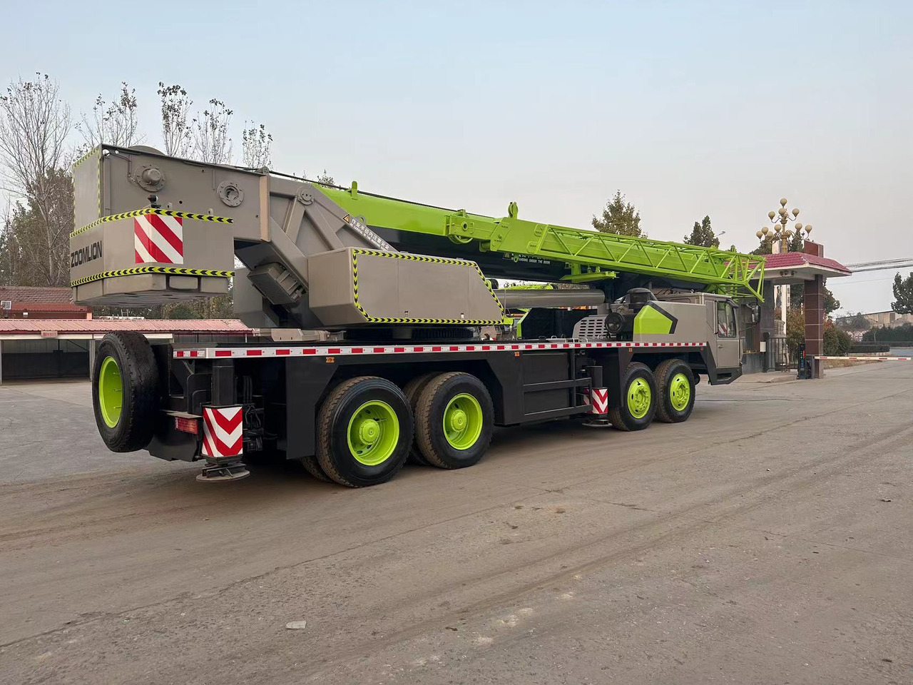 ZOOMLION ZTC700V QY70V 70 ton 80 ton 90 ton 100 ton 110 ton 120 ton used truck crane - Τηλεσκοπικός γερανός: φωτογραφία 4 ZOOMLION ZTC700V QY70V 70 ton 80 ton 90 ton 100 ton 110 ton 120 ton used truck crane - Τηλεσκοπικός γερανός: φωτογραφία 4