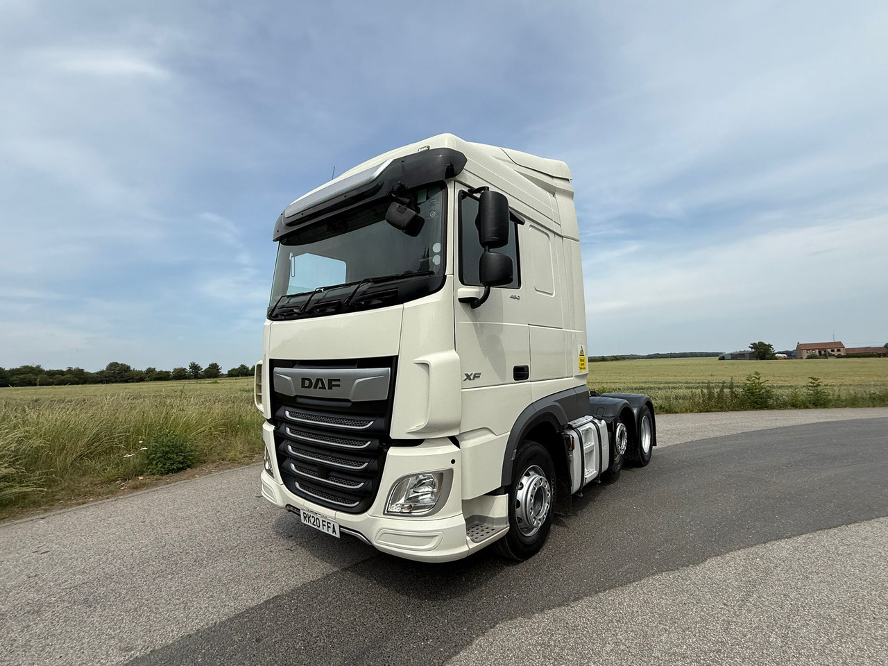 DAF XF 105 480 RHD - Τράκτορας: φωτογραφία 1 DAF XF 105 480 RHD - Τράκτορας: φωτογραφία 1