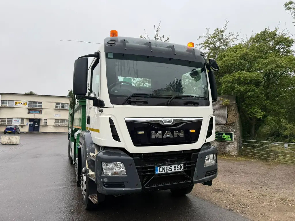 MAN TGS 35.400 8x4 Tipper (XSK) - Φορτηγό ανατρεπόμενο: φωτογραφία 2 MAN TGS 35.400 8x4 Tipper (XSK) - Φορτηγό ανατρεπόμενο: φωτογραφία 2
