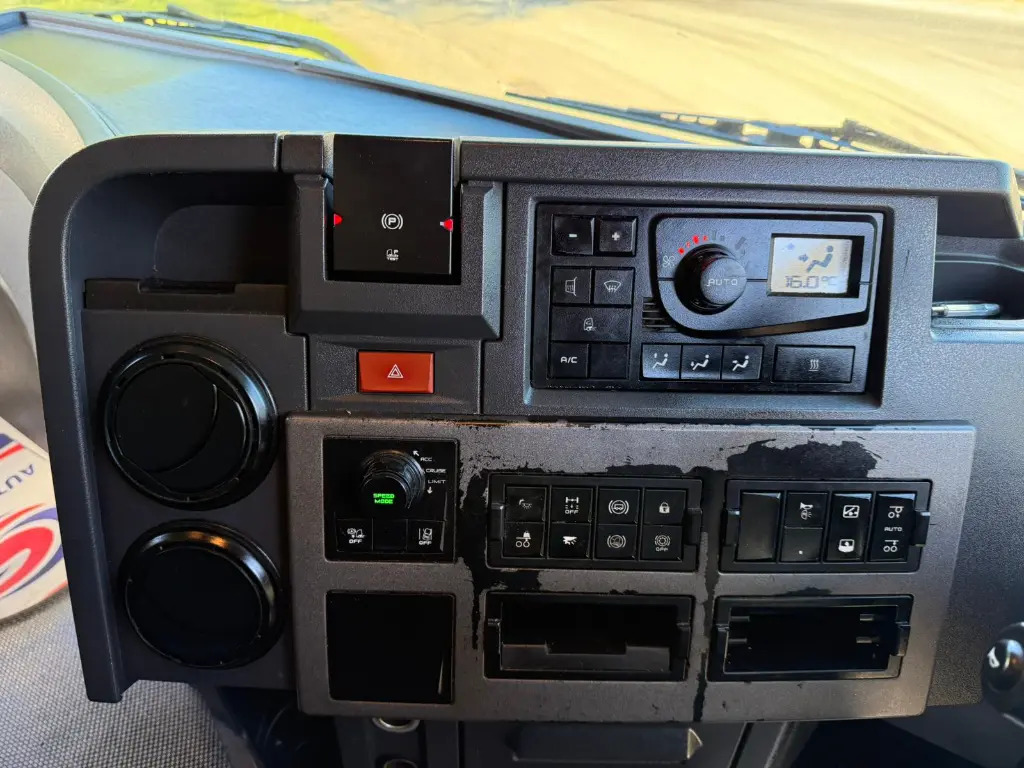 Τράκτορας Renault T 480 6x2 - RHD (UBS): φωτογραφία 10 Τράκτορας Renault T 480 6x2 - RHD (UBS): φωτογραφία 10