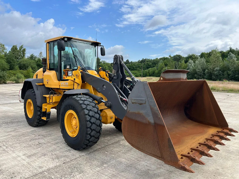 Volvo L90G (New Tyres) - Ελαστιχοφόρος φορτωτής: φωτογραφία 1 Volvo L90G (New Tyres) - Ελαστιχοφόρος φορτωτής: φωτογραφία 1