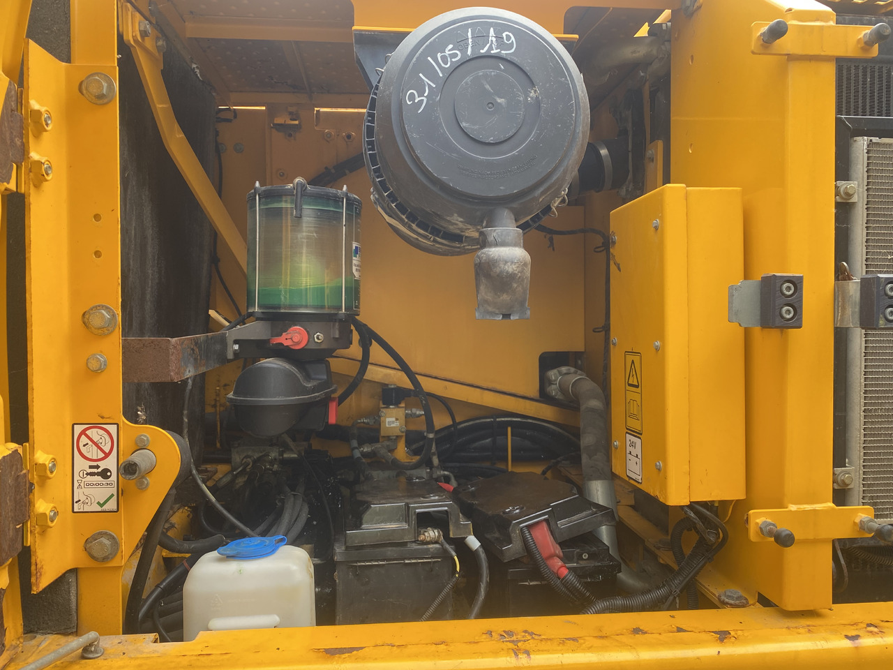JCB JS 210 - Ερπυστριοφόρος εκσκαφέας: φωτογραφία 4 JCB JS 210 - Ερπυστριοφόρος εκσκαφέας: φωτογραφία 4