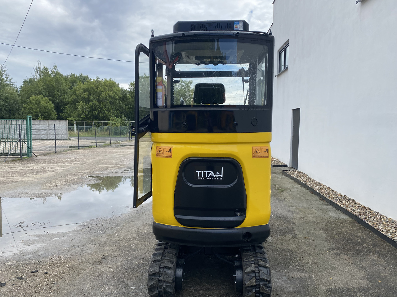 TITAN TE25 - Μίνι εκσκαφέας: φωτογραφία 3 TITAN TE25 - Μίνι εκσκαφέας: φωτογραφία 3