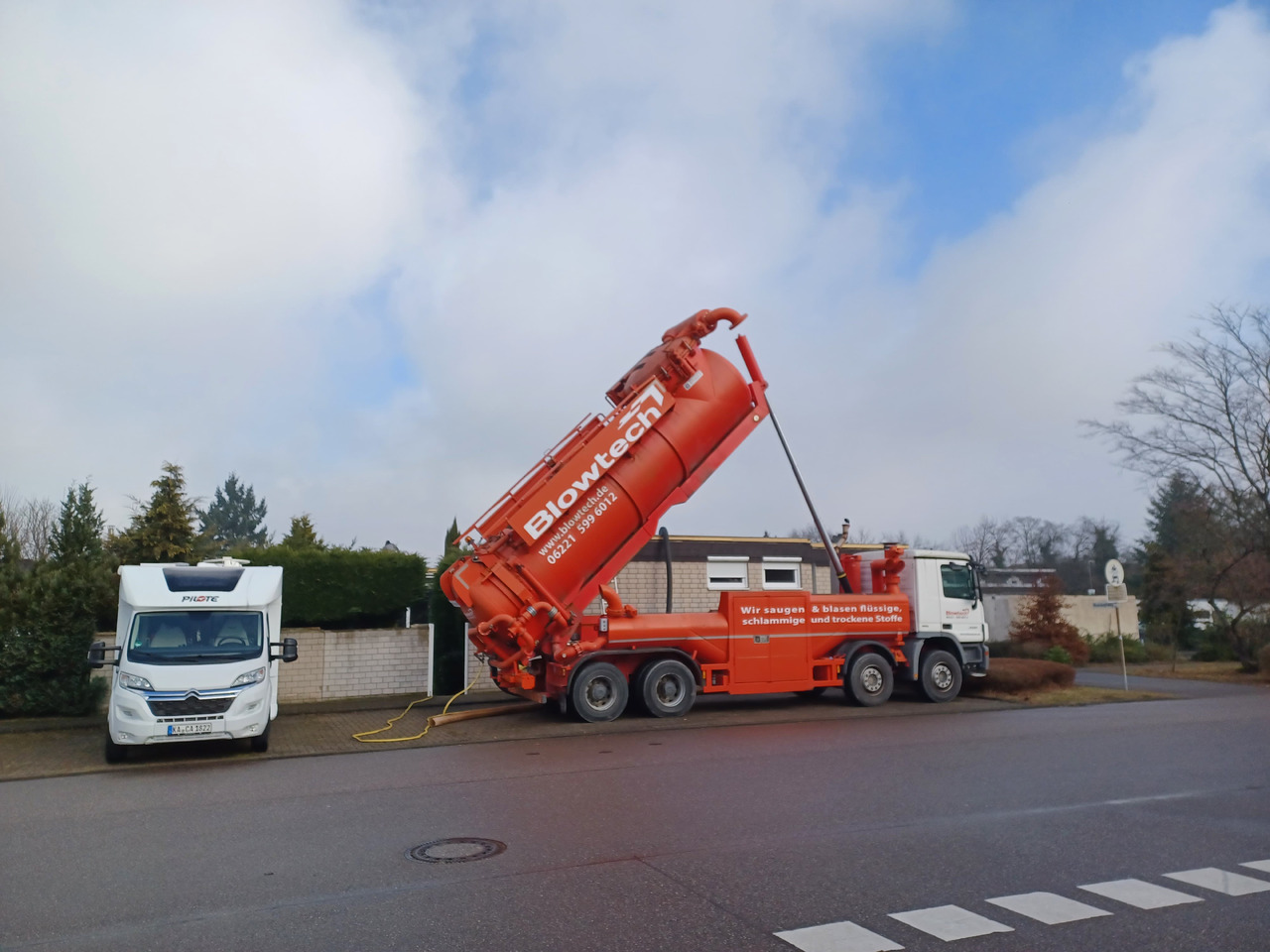 MERCEDES-BENZ Naaktgeboren Vacu-Press 8000 High-Lift V2A less km+hours! - Όχημα εκκένωσης βόθρων: φωτογραφία 4 MERCEDES-BENZ Naaktgeboren Vacu-Press 8000 High-Lift V2A less km+hours! - Όχημα εκκένωσης βόθρων: φωτογραφία 4