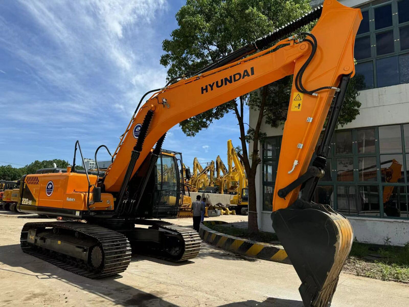 Hyundai R220LC-9S - Ερπυστριοφόρος εκσκαφέας: φωτογραφία 3 Hyundai R220LC-9S - Ερπυστριοφόρος εκσκαφέας: φωτογραφία 3