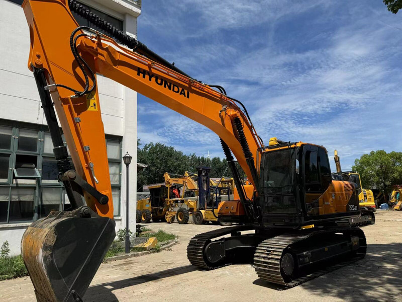 Hyundai R220LC-9S - Ερπυστριοφόρος εκσκαφέας: φωτογραφία 1 Hyundai R220LC-9S - Ερπυστριοφόρος εκσκαφέας: φωτογραφία 1