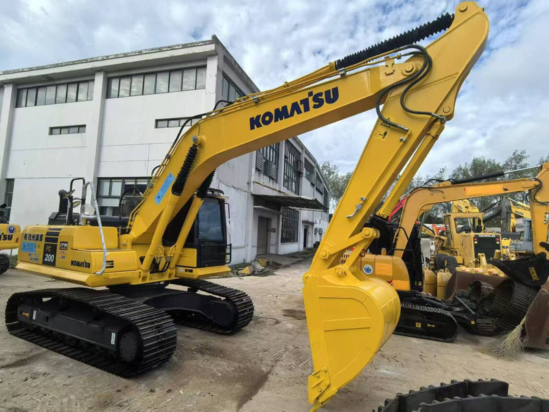Komatsu PC200 PC220 - Ερπυστριοφόρος εκσκαφέας: φωτογραφία 3 Komatsu PC200 PC220 - Ερπυστριοφόρος εκσκαφέας: φωτογραφία 3