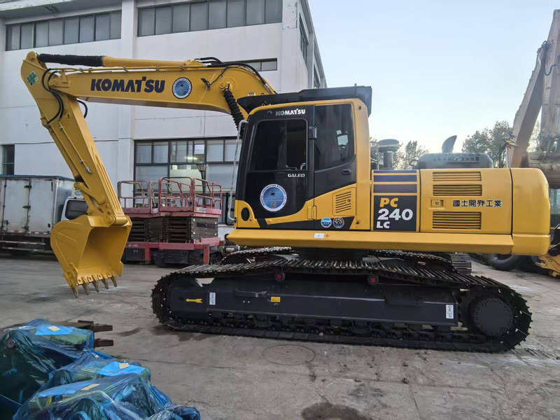 Komatsu PC240LC-8 - Ερπυστριοφόρος εκσκαφέας: φωτογραφία 5 Komatsu PC240LC-8 - Ερπυστριοφόρος εκσκαφέας: φωτογραφία 5