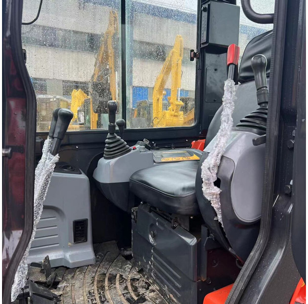 Kubota U55 - Μίνι εκσκαφέας: φωτογραφία 4 Kubota U55 - Μίνι εκσκαφέας: φωτογραφία 4