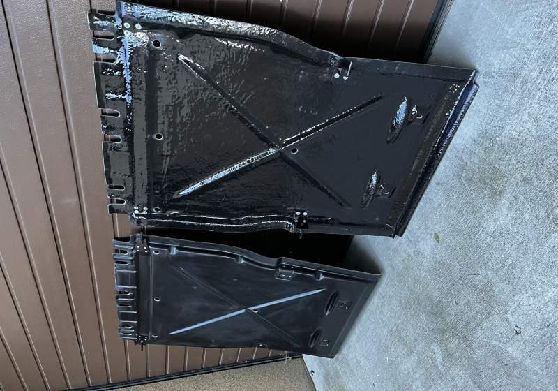 Osłona silnika SETRA 515 EURO 6, MERCEDES TRAVEGO, A4106800918,A 410 680 09 18,4 Setra Setra 511 515 516 517 519 HD HDH - Πούλμαν: φωτογραφία 3 Osłona silnika SETRA 515 EURO 6, MERCEDES TRAVEGO, A4106800918,A 410 680 09 18,4 Setra Setra 511 515 516 517 519 HD HDH - Πούλμαν: φωτογραφία 3