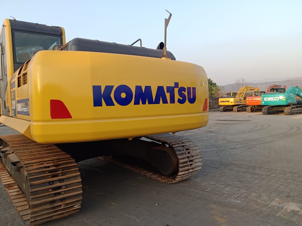 New Komatsu PC210 tracked excavator - Ερπυστριοφόρος εκσκαφέας: φωτογραφία 3 New Komatsu PC210 tracked excavator - Ερπυστριοφόρος εκσκαφέας: φωτογραφία 3