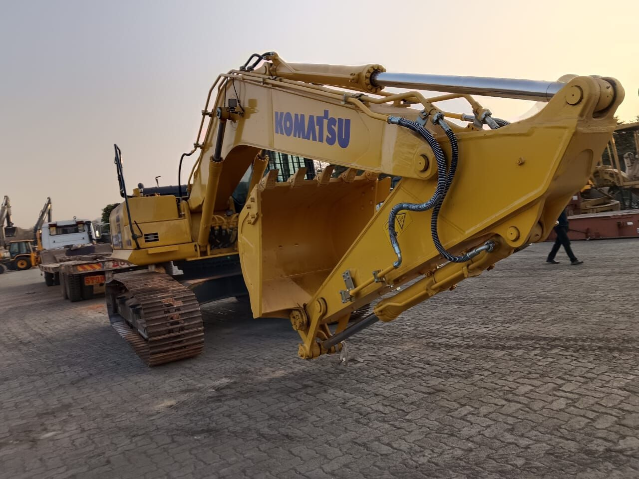New Komatsu PC210 tracked excavator - Ερπυστριοφόρος εκσκαφέας: φωτογραφία 4 New Komatsu PC210 tracked excavator - Ερπυστριοφόρος εκσκαφέας: φωτογραφία 4