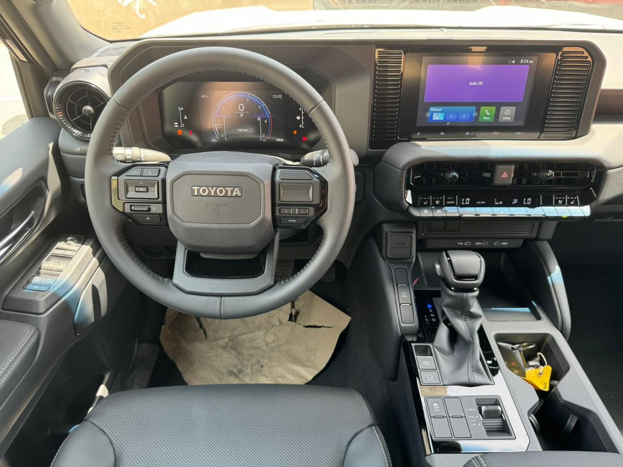 Toyota Prado - Αυτοκίνητο: φωτογραφία 5 Toyota Prado - Αυτοκίνητο: φωτογραφία 5