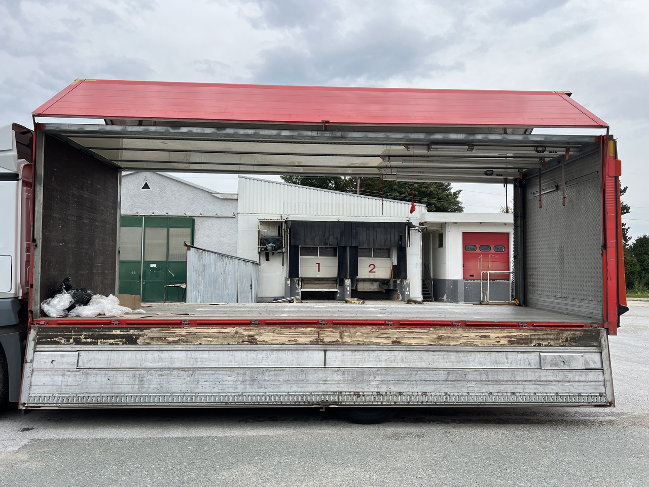 MERCEDES-BENZ ANTOS  1832 Getränkw.  LBW | Klima |  EURO 6 - Φορτηγό για τη μεταφορά ποτών: φωτογραφία 5 MERCEDES-BENZ ANTOS  1832 Getränkw.  LBW | Klima |  EURO 6 - Φορτηγό για τη μεταφορά ποτών: φωτογραφία 5