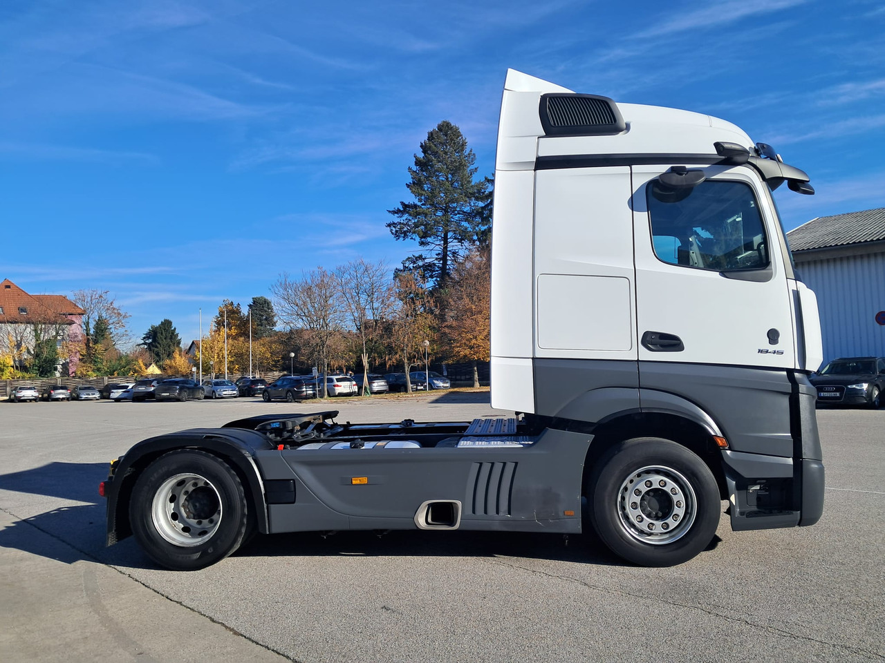 MERCEDES-BENZ Actros 18 45 | Retarder | Standklima | 4 Stück MP5 - Τράκτορας: φωτογραφία 5 MERCEDES-BENZ Actros 18 45 | Retarder | Standklima | 4 Stück MP5 - Τράκτορας: φωτογραφία 5