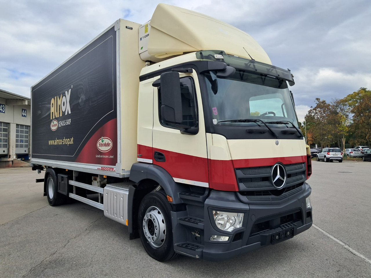 MERCEDES-BENZ Antos 1833 Kühlkoffer LBW | Standheizung | Euro 6 - Φορτηγό ψυγείο: φωτογραφία 2 MERCEDES-BENZ Antos 1833 Kühlkoffer LBW | Standheizung | Euro 6 - Φορτηγό ψυγείο: φωτογραφία 2