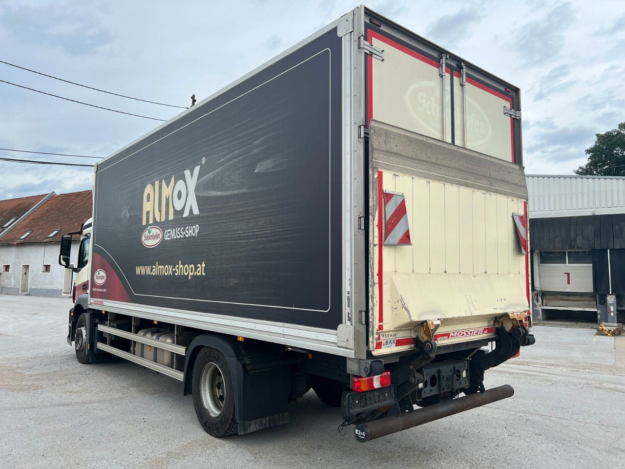 Mercedes-Benz Antos 1833 Kühlkoff LBW | Standheizung | Euro 6 - Φορτηγό ψυγείο: φωτογραφία 5 Mercedes-Benz Antos 1833 Kühlkoff LBW | Standheizung | Euro 6 - Φορτηγό ψυγείο: φωτογραφία 5