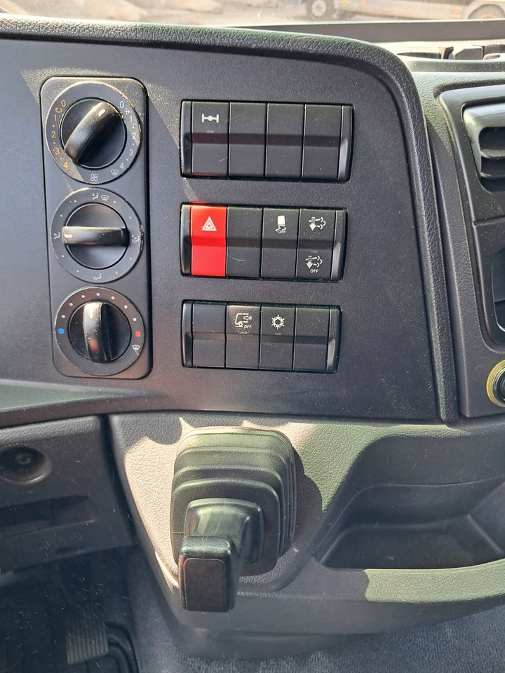 Leasing  Mercedes-Benz Atego 8.21 Kühlkoffer LBW | Klima | Tempo | Dif Mercedes-Benz Atego 8.21 Kühlkoffer LBW | Klima | Tempo | Dif: φωτογραφία 15