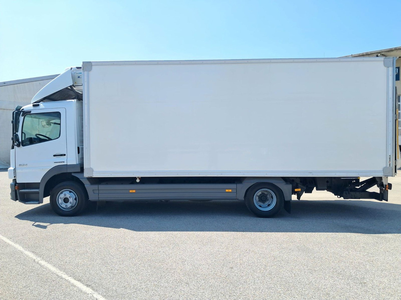 Mercedes-Benz Atego 824 Kühlkoffer | LBW | Klima | Diff - Φορτηγό ψυγείο: φωτογραφία 3 Mercedes-Benz Atego 824 Kühlkoffer | LBW | Klima | Diff - Φορτηγό ψυγείο: φωτογραφία 3