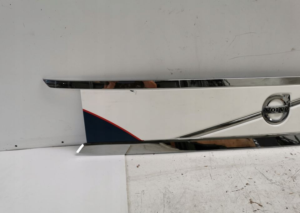 GRILL ATRAPA VOLVO FH 4 ORYGINAŁ CHROM - Μάσκα ψυγείου για Φορτηγό: φωτογραφία 3 GRILL ATRAPA VOLVO FH 4 ORYGINAŁ CHROM - Μάσκα ψυγείου για Φορτηγό: φωτογραφία 3