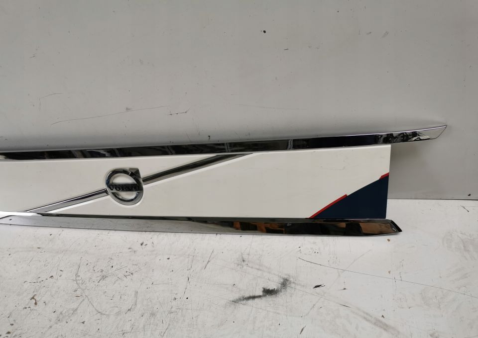 GRILL ATRAPA VOLVO FH 4 ORYGINAŁ CHROM - Μάσκα ψυγείου για Φορτηγό: φωτογραφία 2 GRILL ATRAPA VOLVO FH 4 ORYGINAŁ CHROM - Μάσκα ψυγείου για Φορτηγό: φωτογραφία 2